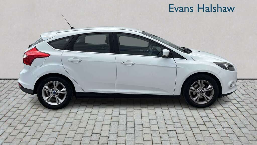 Ford Focus Estate 1.6 Tdci Econetic Zetec Euro 5 Ss 2 Red #3
