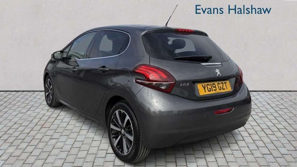 Peugeot 208 1.2 Puretech 82 Tech Edition Start Stop 2019 Grey #4