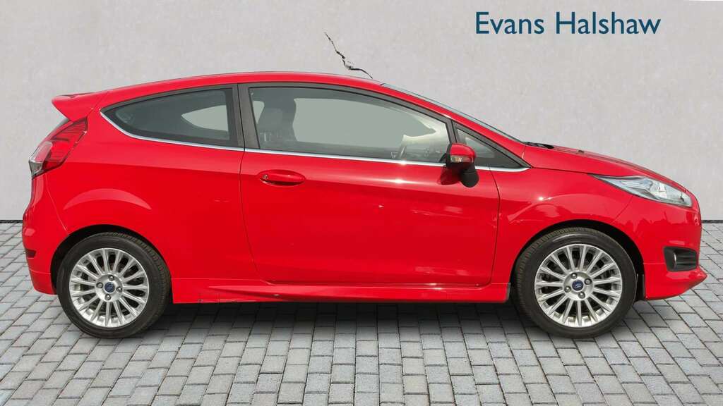 Ford Fiesta 1.25 82 Zetec 2016 Red #3