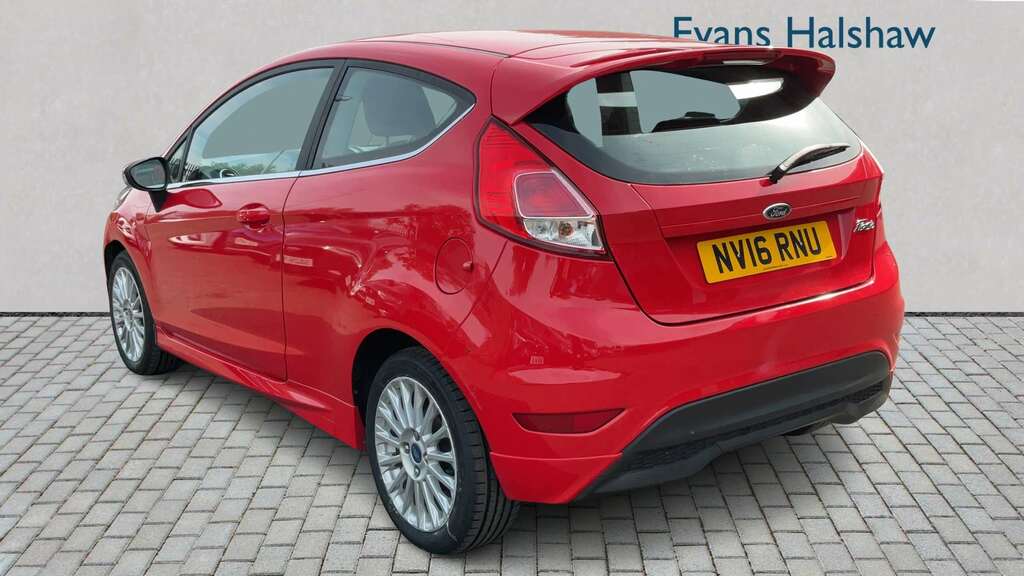Ford Fiesta 1.25 82 Zetec 2016 Red #2