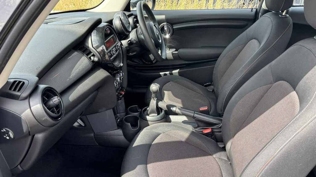 Mini Hatch 1.5 Cooper 2017 PX67WLW Grey #6