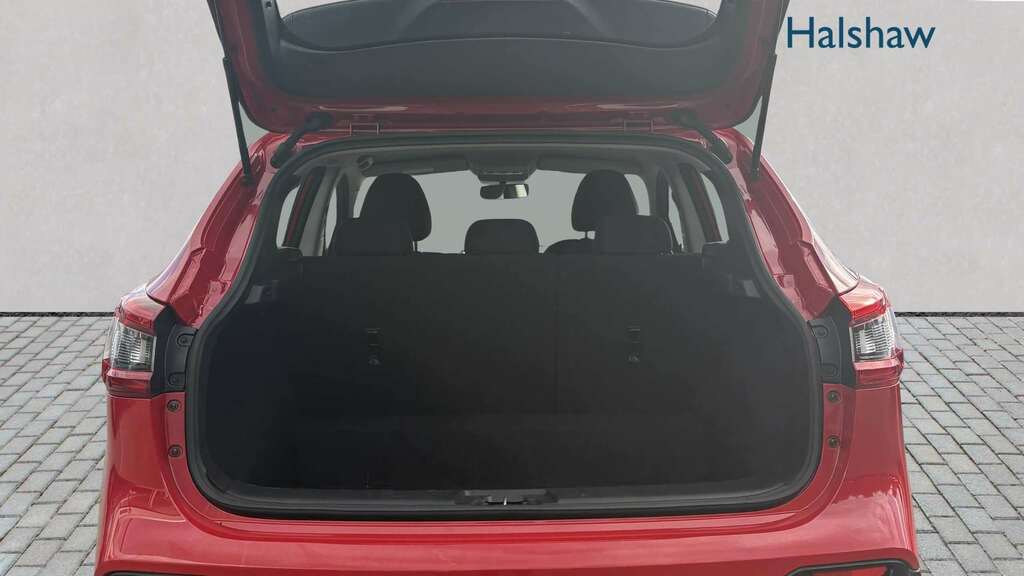 Nissan Qashqai 1.3 Dig-t Visia Smart Vision Pack 2019 WP68LTF Red #3