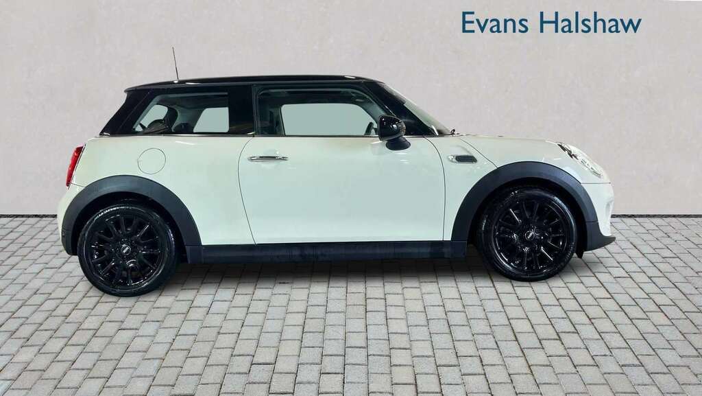 Mini Hatch 1.5 Cooper II 2018 MV68AXS White #2
