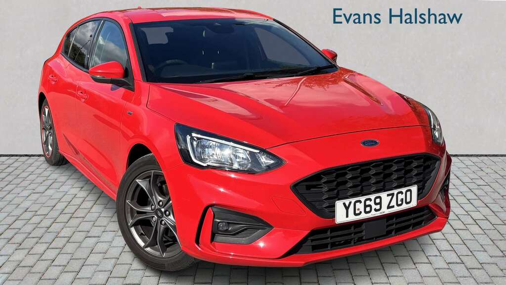 Ford Focus 1.5 Ecoblue Zetec Estate Euro 6 Silver #1