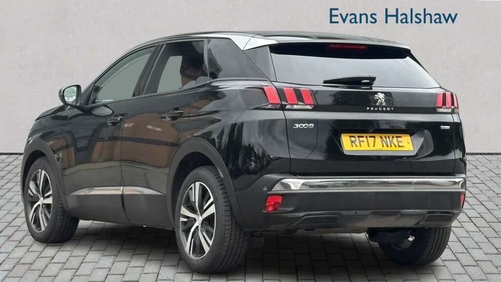 Peugeot 3008 1.2 Puretech Allure Eat6 2017 RF17NKE Black #2