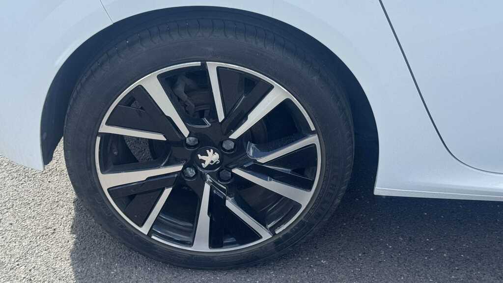 Peugeot 208 1.2 Puretech 100 Allure Premium 2020 YP70UWW White #6