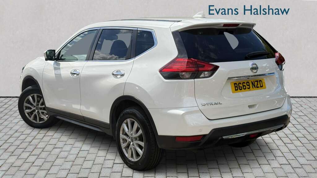 Nissan X-Trail 1.7 Dci Acenta Premium 7 Seat 2019 White #2