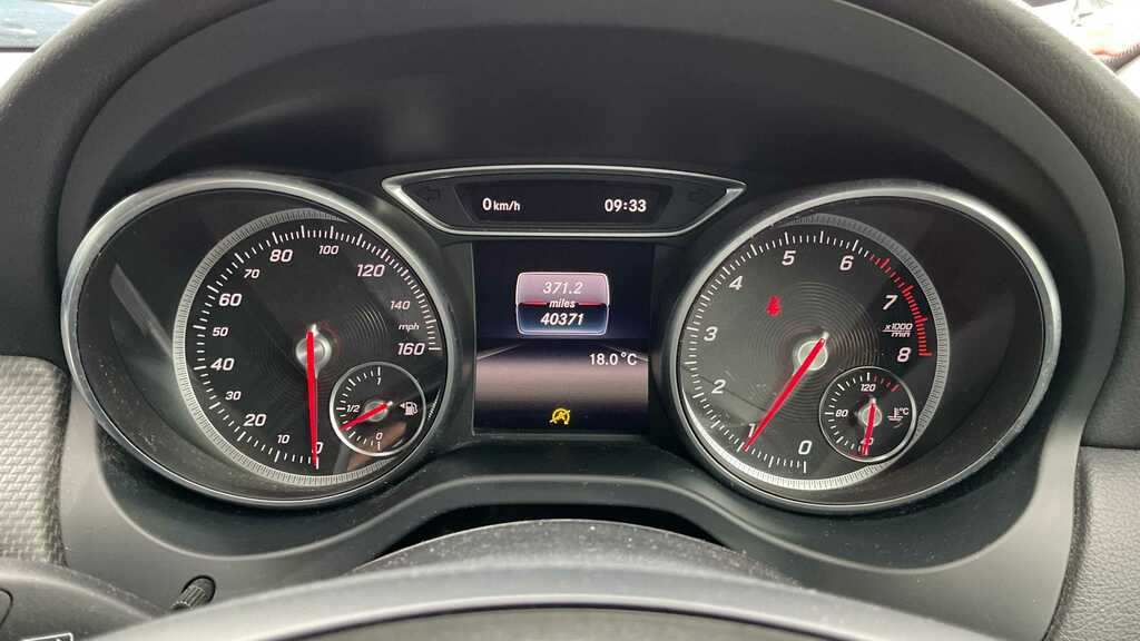 Mercedes-Benz GLA Class Mercedes-benz Gla 220D 2.1 4Matic Amg Line Premium Grey #9