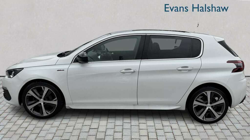 Peugeot 308 1.5 Bluehdi 130 Gt Line 2019 White #3