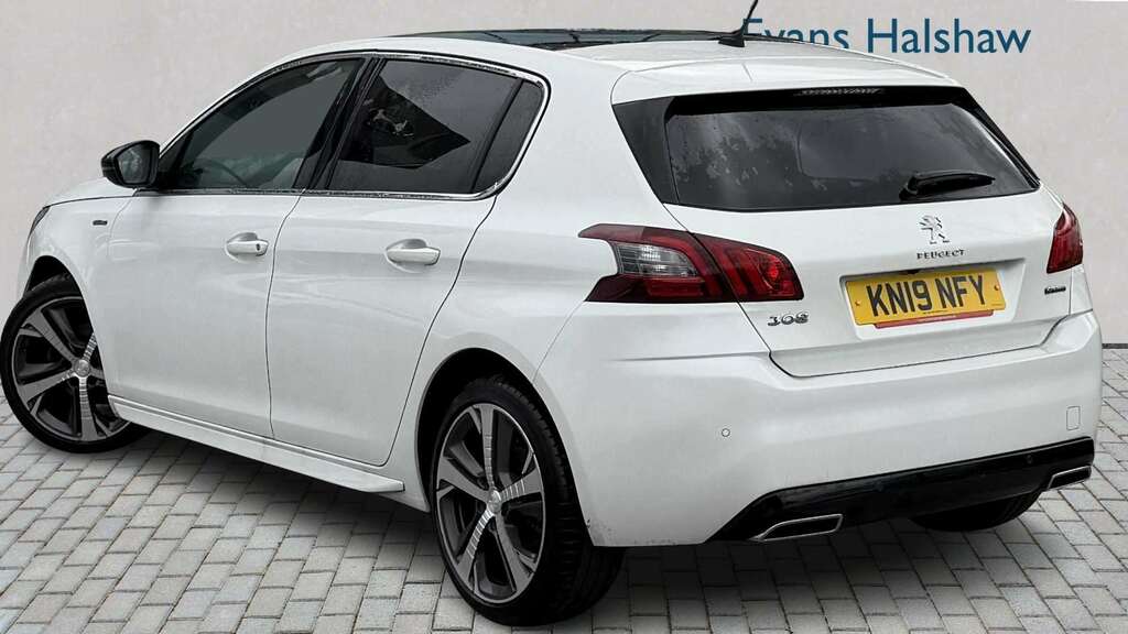 Peugeot 308 1.5 Bluehdi 130 Gt Line 2019 White #2