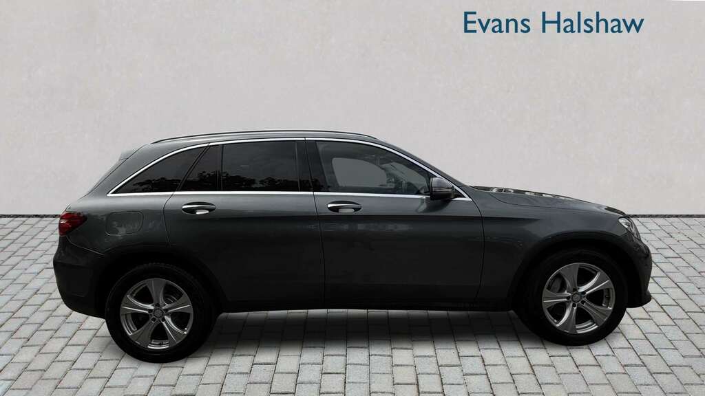 Mercedes-Benz GLC Class 220D 4Matic Sport Premium 9G-tronic 2016 PY16LSJ Grey #3