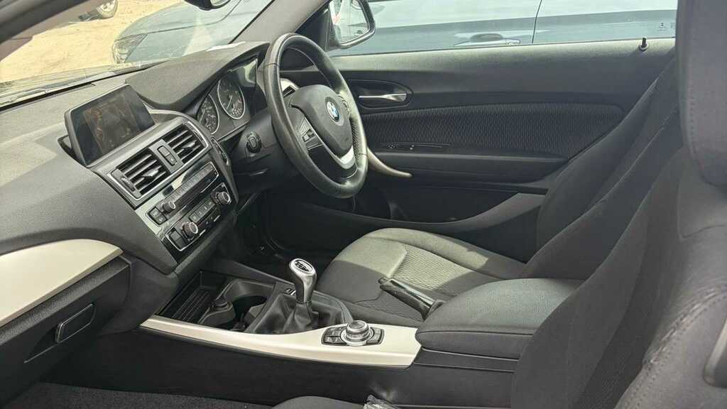 BMW 2 Series 218D 150 Se Nav 2017 #2