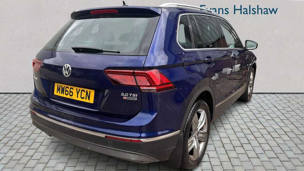 Volkswagen Tiguan 2.0 Tdi 150 Se Grey #2