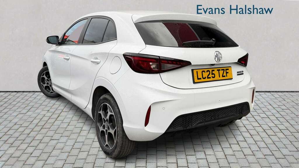 MG MG3 1.5 Hybrid Trophy 2025 White #2