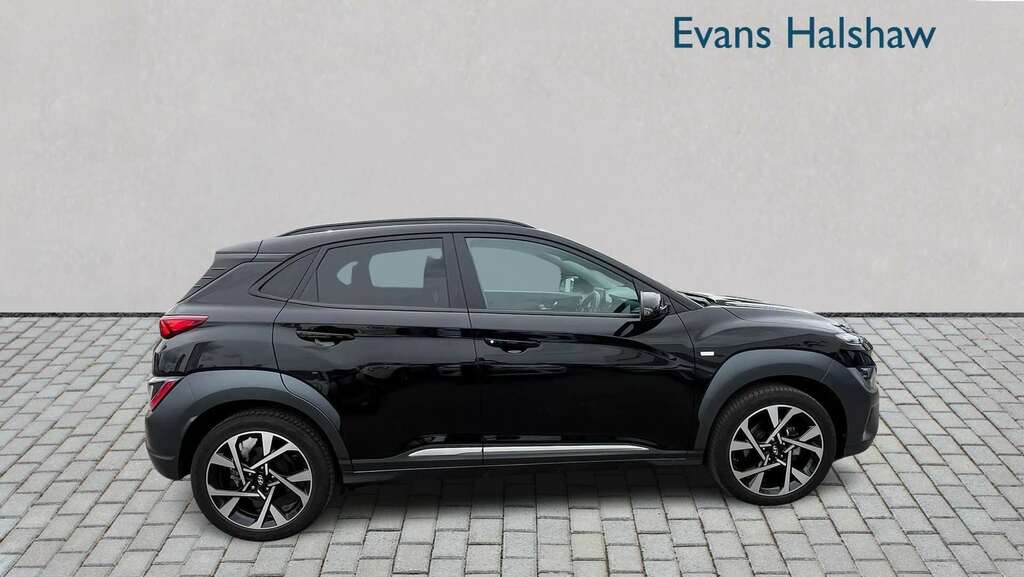 Hyundai Kona 1.0 Tgdi 48V Mhev Premium 2023 WJ23PHO Black #3