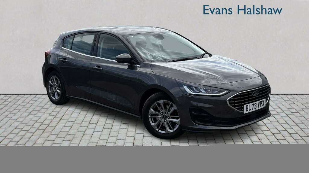 Ford Focus 1.0 Ecoboost Hybrid Mhev Titanium 2023 Grey