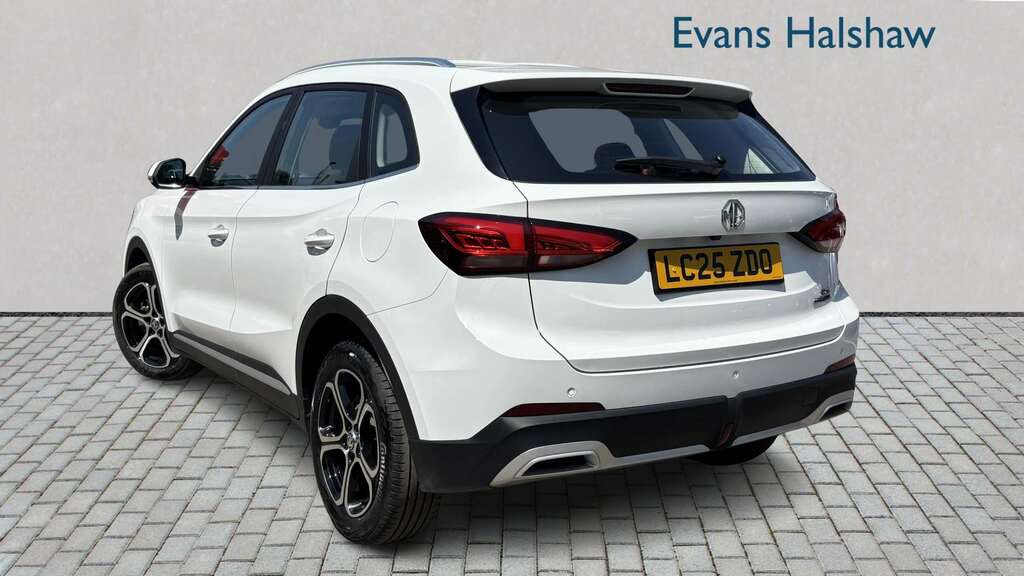 MG ZS 1.5 Hybrid Se 2025 White