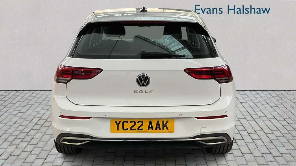 Volkswagen Golf 1.5 Tsi 150 Style 2022 YC22AAK White #5