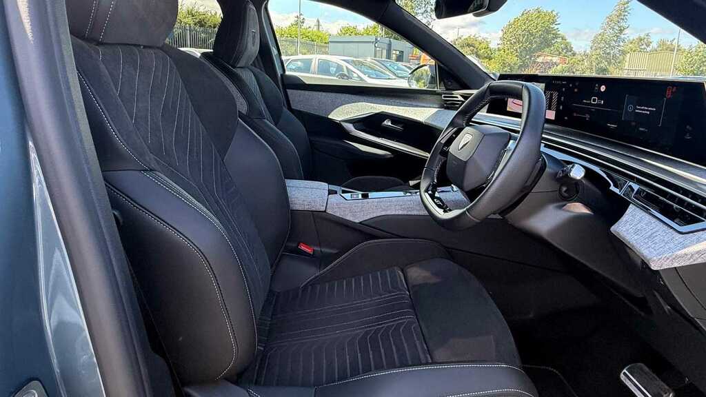 Peugeot 408 1.2 Puretech Allure Eat8 2024 Black #2