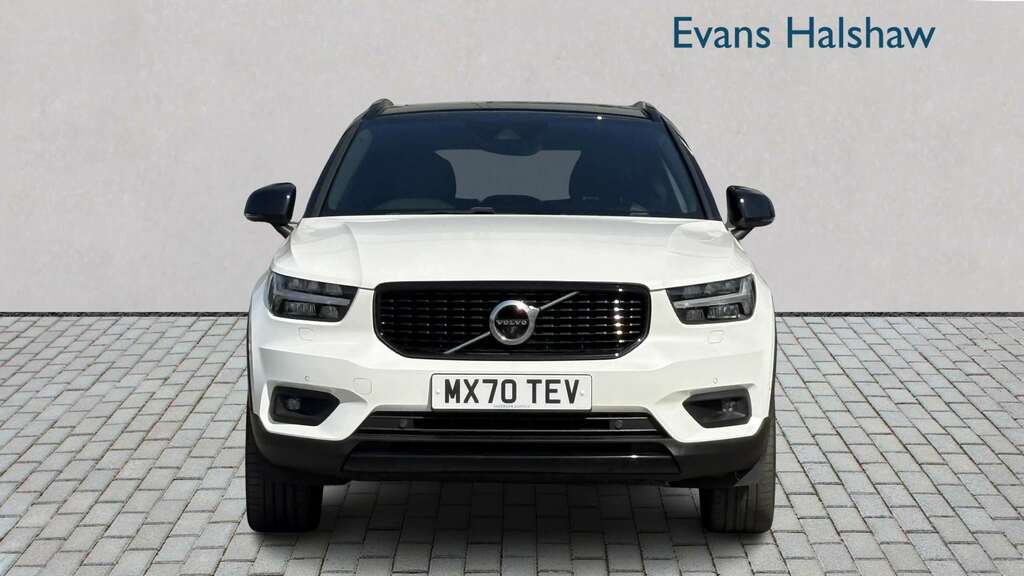 Volvo XC40 1.5 T5 Recharge Phev R Design Pro 2020 MX70TEV White #2