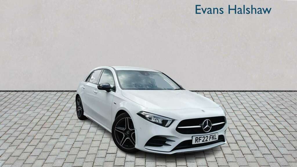 Mercedes-Benz A Class A200 Amg Line Executive Edition 2022 White