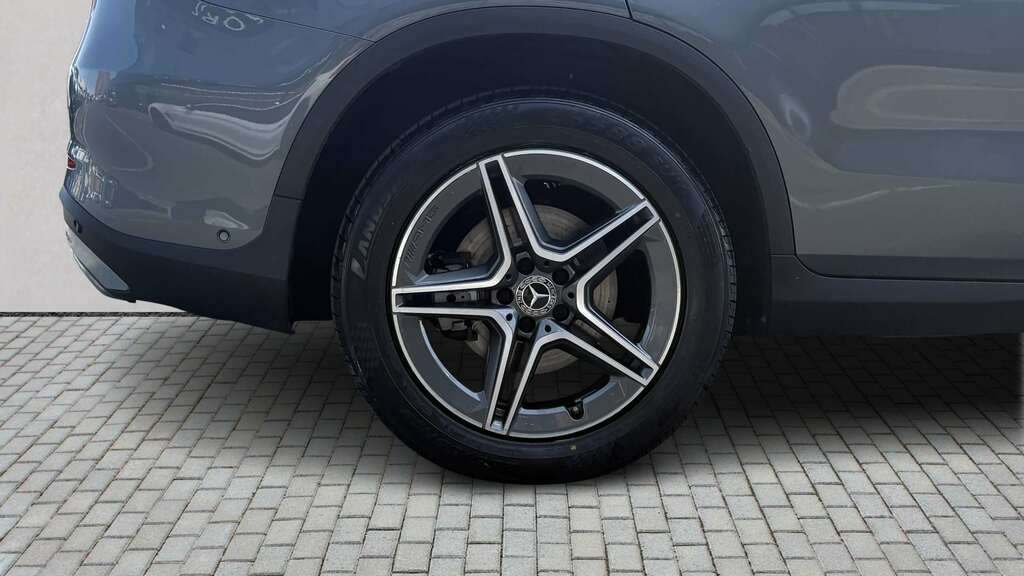 Mercedes-Benz GLC Class 220D 4Matic Amg Line 9G-tronic 2020 DC69SVT Grey #6