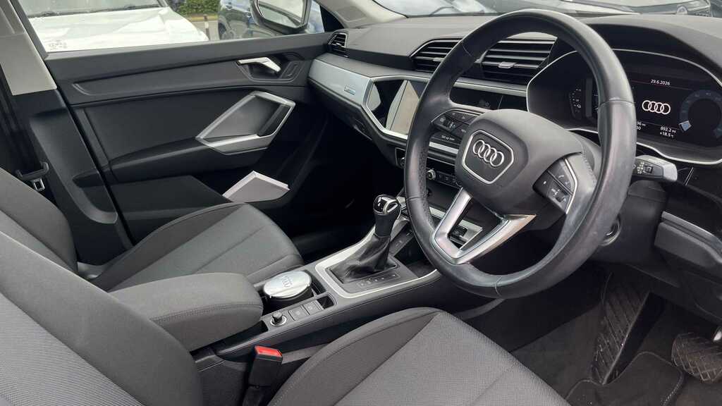 Audi Q3 35 Tfsi Sport S Tronic 2022 Blue #10