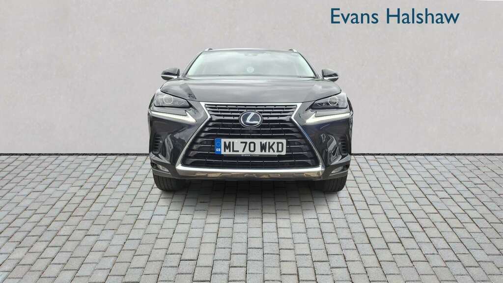 Lexus NX 300H 2.5 Cvt 8 Nav 2020 Black #3