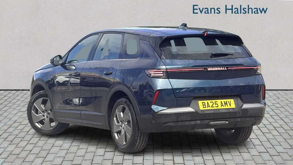 Vauxhall Grandland 1.2 Hybrid 145 Design E-dct6 2025 Blue