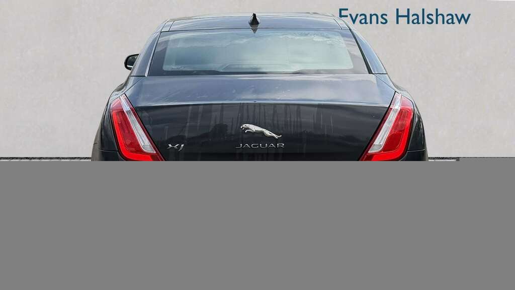 Jaguar XJ 3.0D V6 Portfolio 2018 Grey #4