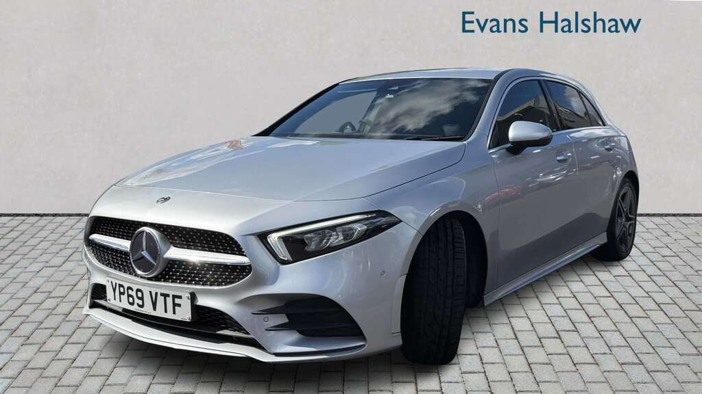 Mercedes-Benz A Class A180 Amg Line Premium 2019 Silver #2