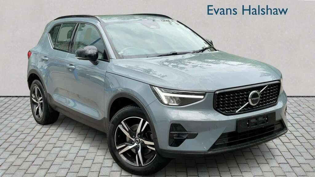 Volvo XC40 1.5 T3 163 R Design Geartronic Grey #1