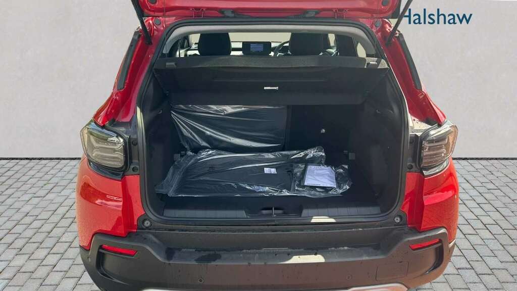 Jeep Avenger 115Kw Summit 54Kwh 2026 YX26WKO #4