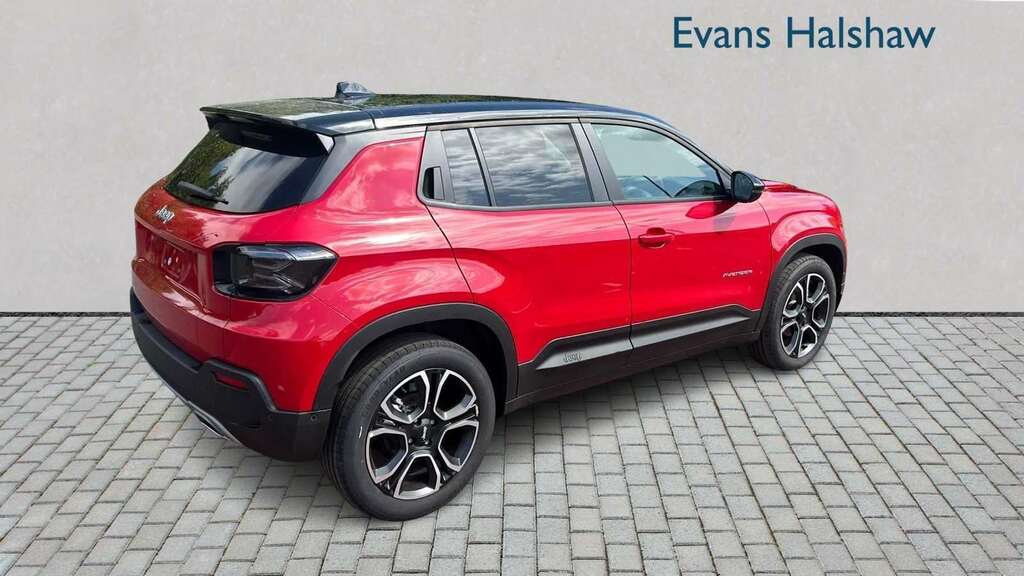 Jeep Avenger 115Kw Summit 54Kwh 2026 YX26WKO #2