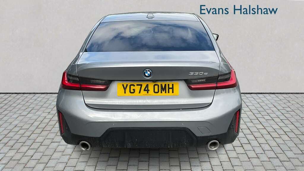 BMW 3 Series 330E Xdrive Sport Saloon Black #5