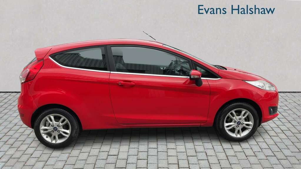 Ford Fiesta 1.25 82 Zetec 2014 Red