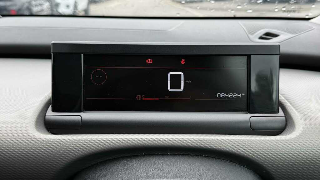 Citroen C4 Cactus 1.2 Puretech Flair 6 Speed 2018 Red #4