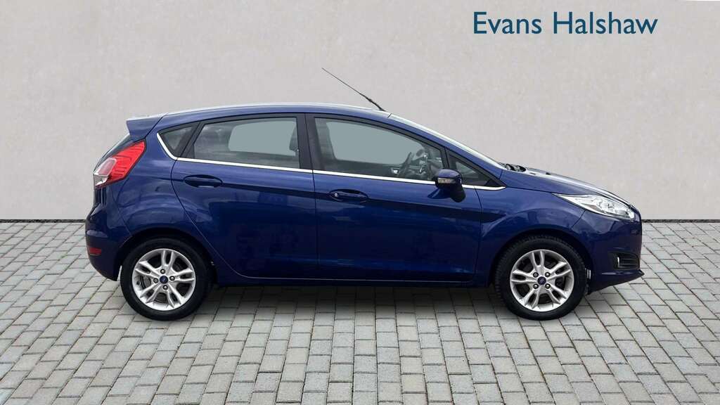 Ford Fiesta 1.25 82 Zetec Navigation 2016 Blue #4