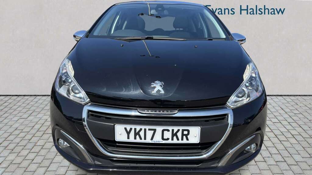 Peugeot 208 1.2 Puretech Allure Premium 2017 YK17CKR Black #2