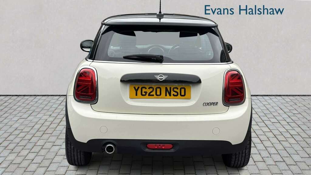 Mini Hatch 1.5 Cooper Classic II 2020 YG20NSO White #6
