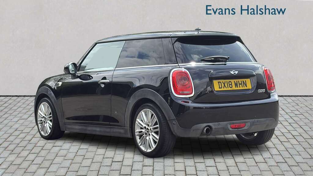 Mini Hatch 1.5 Cooper 2018 Black
