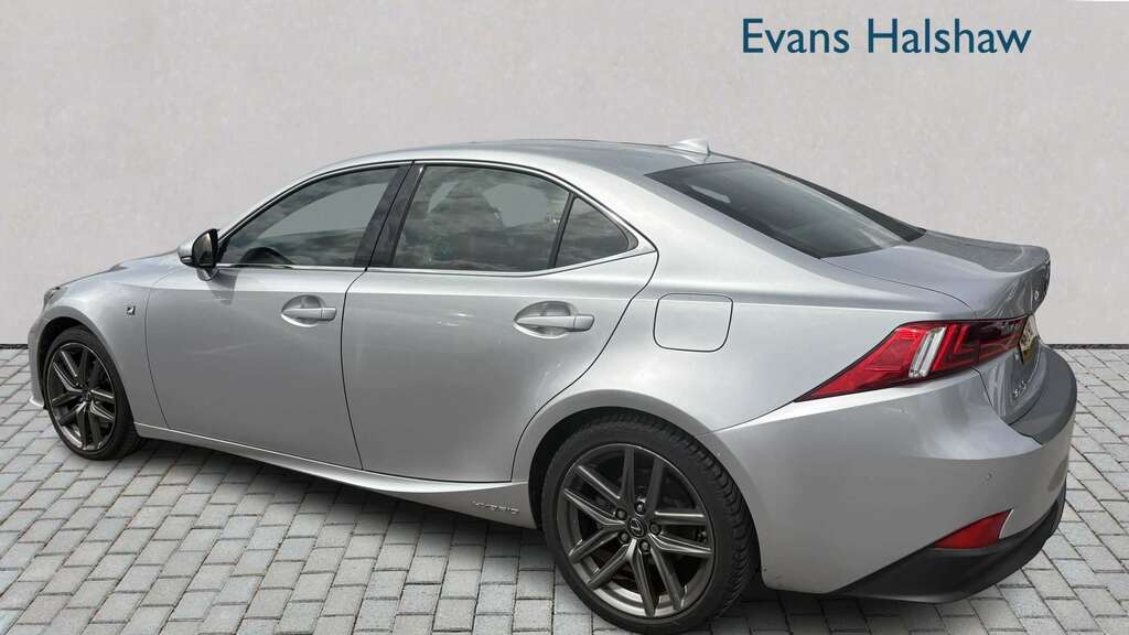 Lexus IS 300H F-sport Cvt 2015 Silver #2