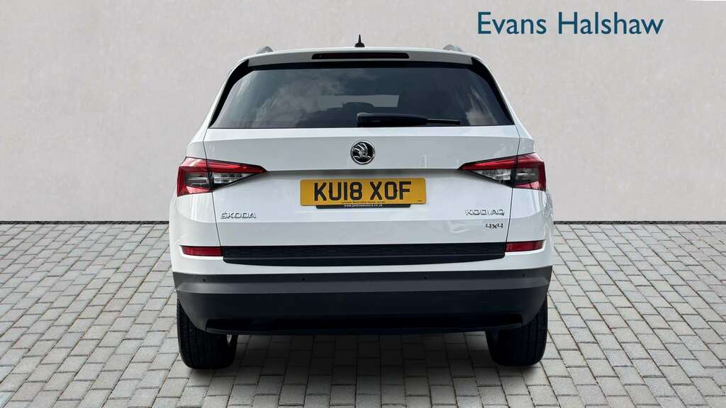 Skoda Kodiaq 1.4 Tsi 150 Se 4X4 2018 White #3