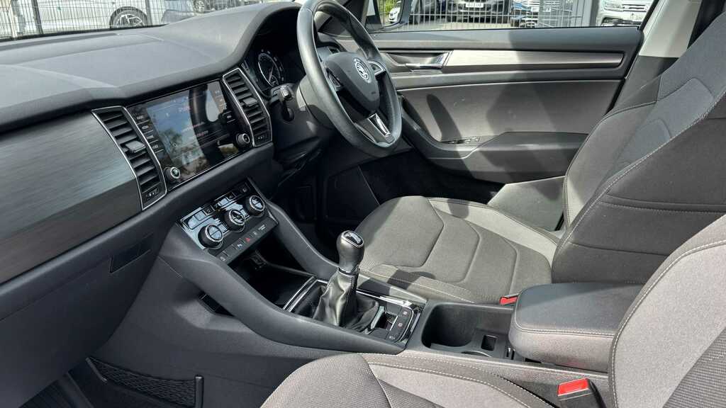 Skoda Kodiaq 1.4 Tsi 150 Se 4X4 2018 White #4