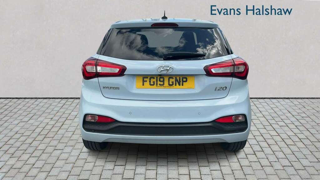 Hyundai I20 1.2 Mpi 84Ps Premium Nav Red #3