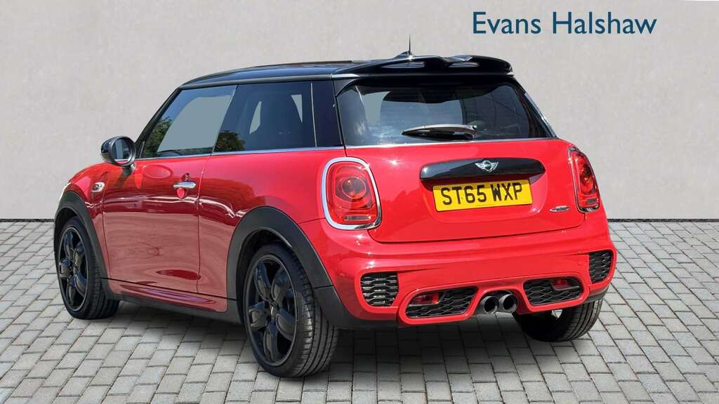 Mini Hatch 2.0 John Cooper Works Chili Pack 2016 Red