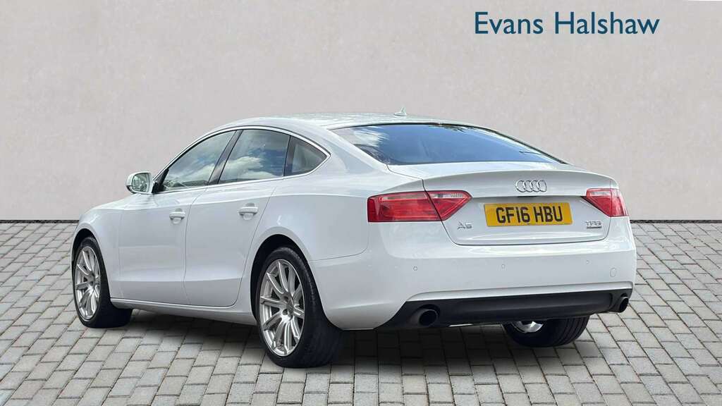 Audi A5 2.0T Fsi 230 Quattro Se Technik 5 Seat 2016 GF16HBU White #2