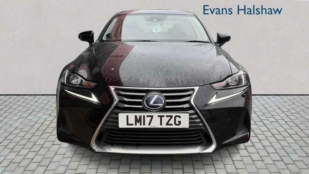 Lexus IS 300H Executive Edition Cvt 2017 Black #2