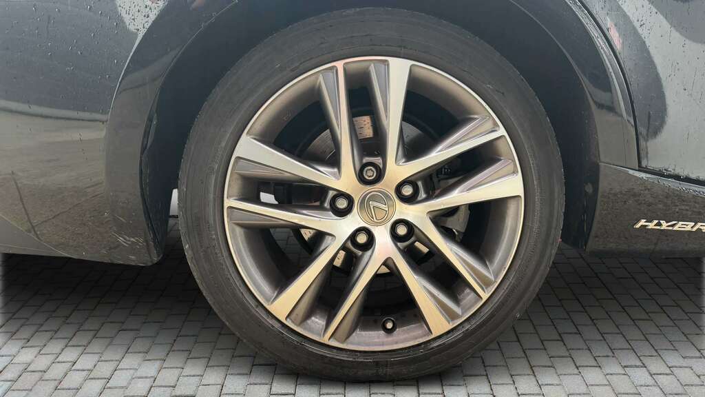 Lexus IS 300H Executive Edition Cvt 2017 Black #3