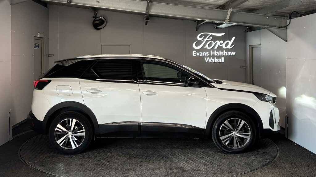 Peugeot 3008 1.2 Puretech Allure Premium Eat8 2023 FP23TCJ White #4